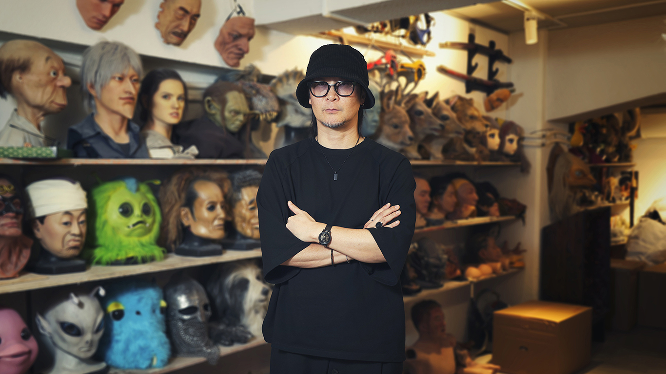 Amazing JIRO | 常識の外側に、新しい表現がある。“右向け左”で挑み
